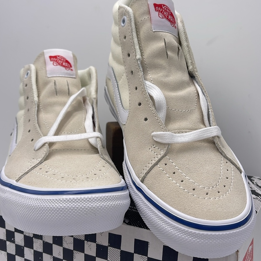 Vans Skate Sk8-Hi Sneakers in Off White - Picture 5 of 16